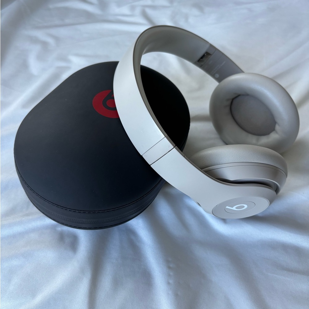 Beats by Dre Studio Pro